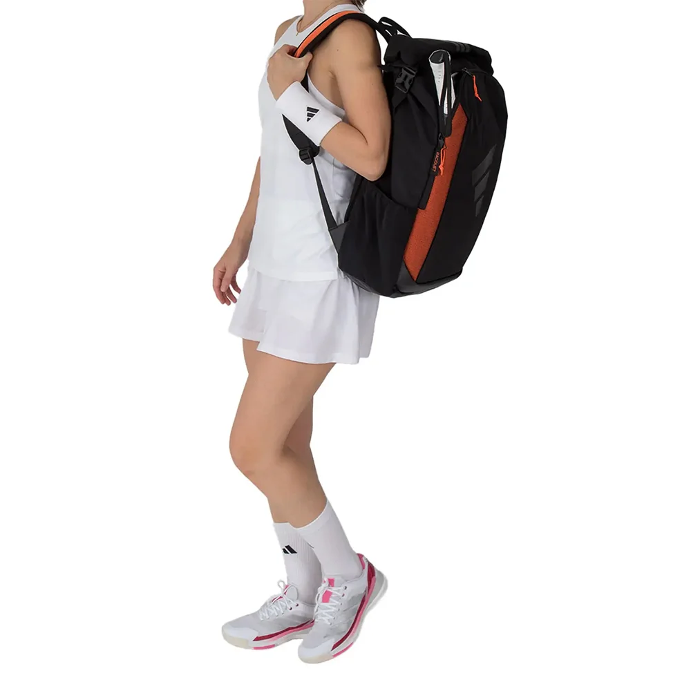 Adidas Multigame 3.4 NEGRO/NARANJA — elegante mochila de pádel con volumen ajustable y compartimento térmico. - imagen 6