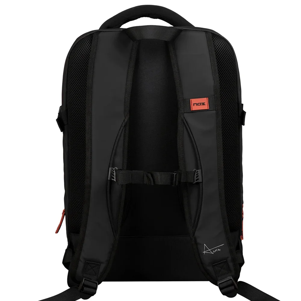 Nox Mochila Luxury Open Series Negro Rojo — mochila premium de pádel con compartimento para zapatillas - imagen 3