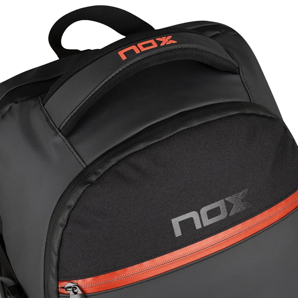 Nox Mochila Luxury Open Series Negro Rojo — mochila premium de pádel con compartimento para zapatillas - imagen 6