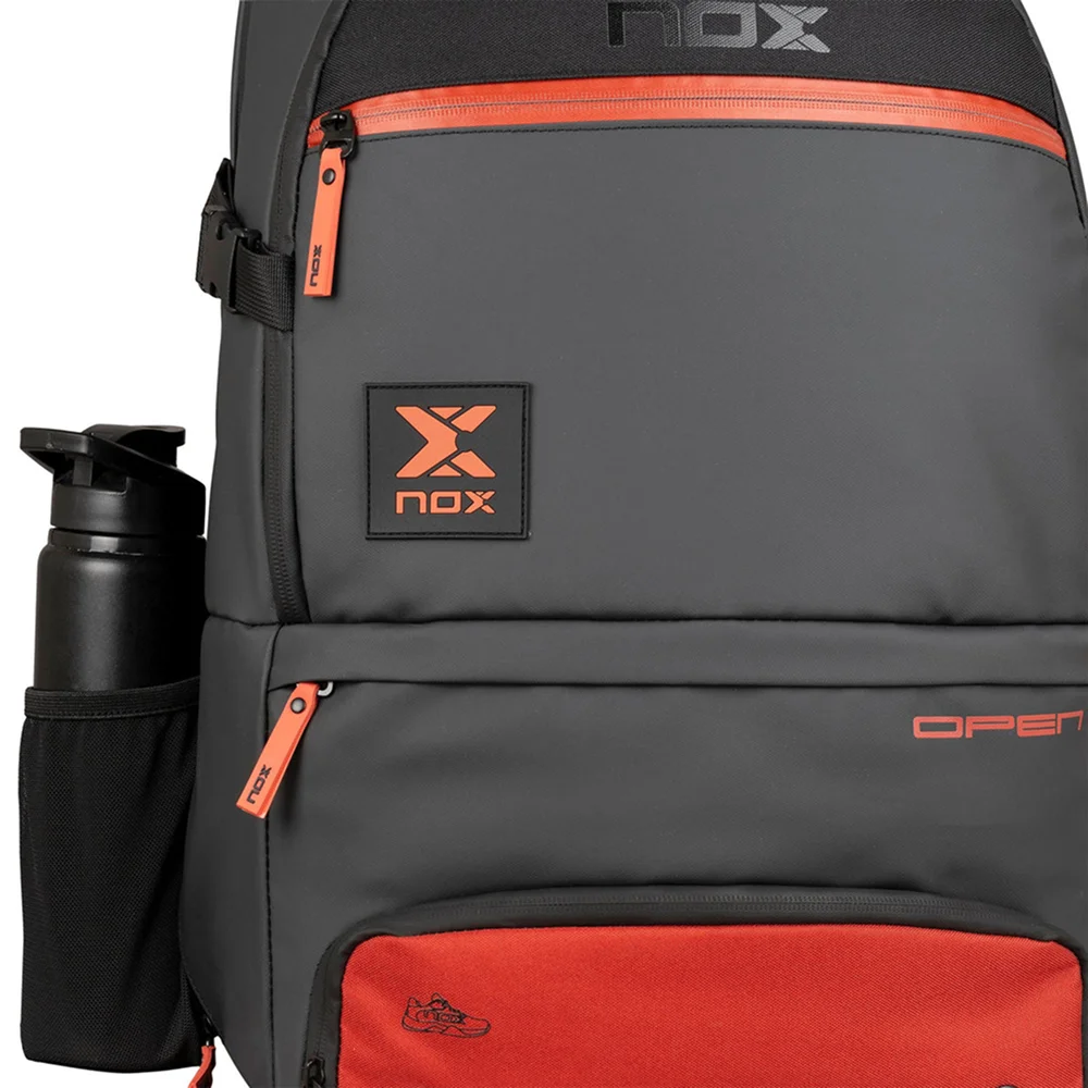Nox Mochila Luxury Open Series Negro Rojo — mochila premium de pádel con compartimento para zapatillas - imagen 7