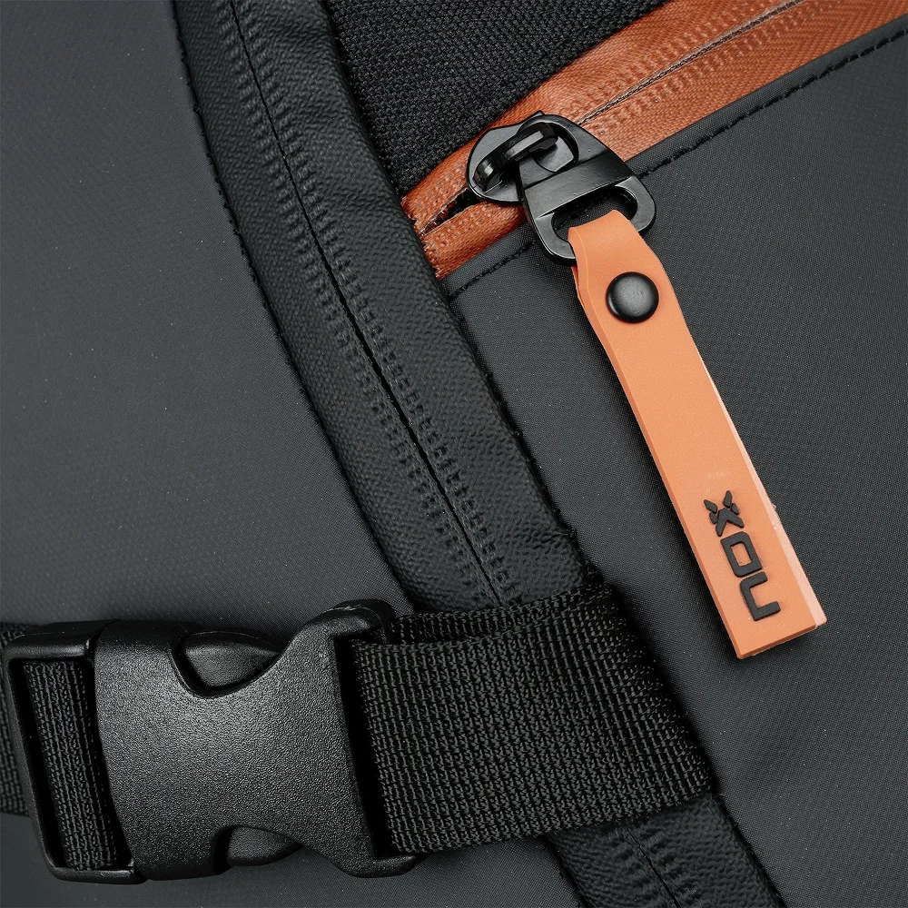 Nox Mochila Luxury Open Series Negro Marrón — mochila premium de Agustín Tapia con organización eficiente - imagen 9
