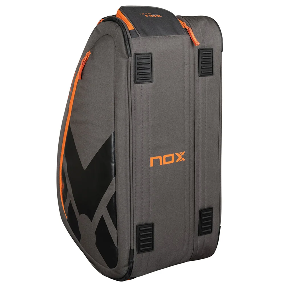 Nox AT10 Team Gris Naranja — bolsa oficial de pádel de Agustín Tapia de 42 L con protección térmica - imagen 3
