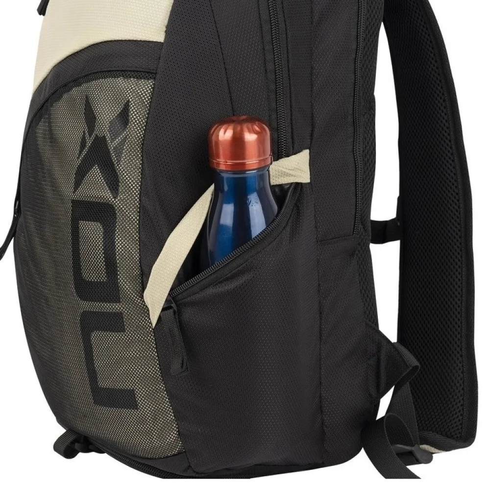 Nox Street Negro Light Claro – mochila de pádel urbana con compartimento ventilado para zapatillas - imagen 4
