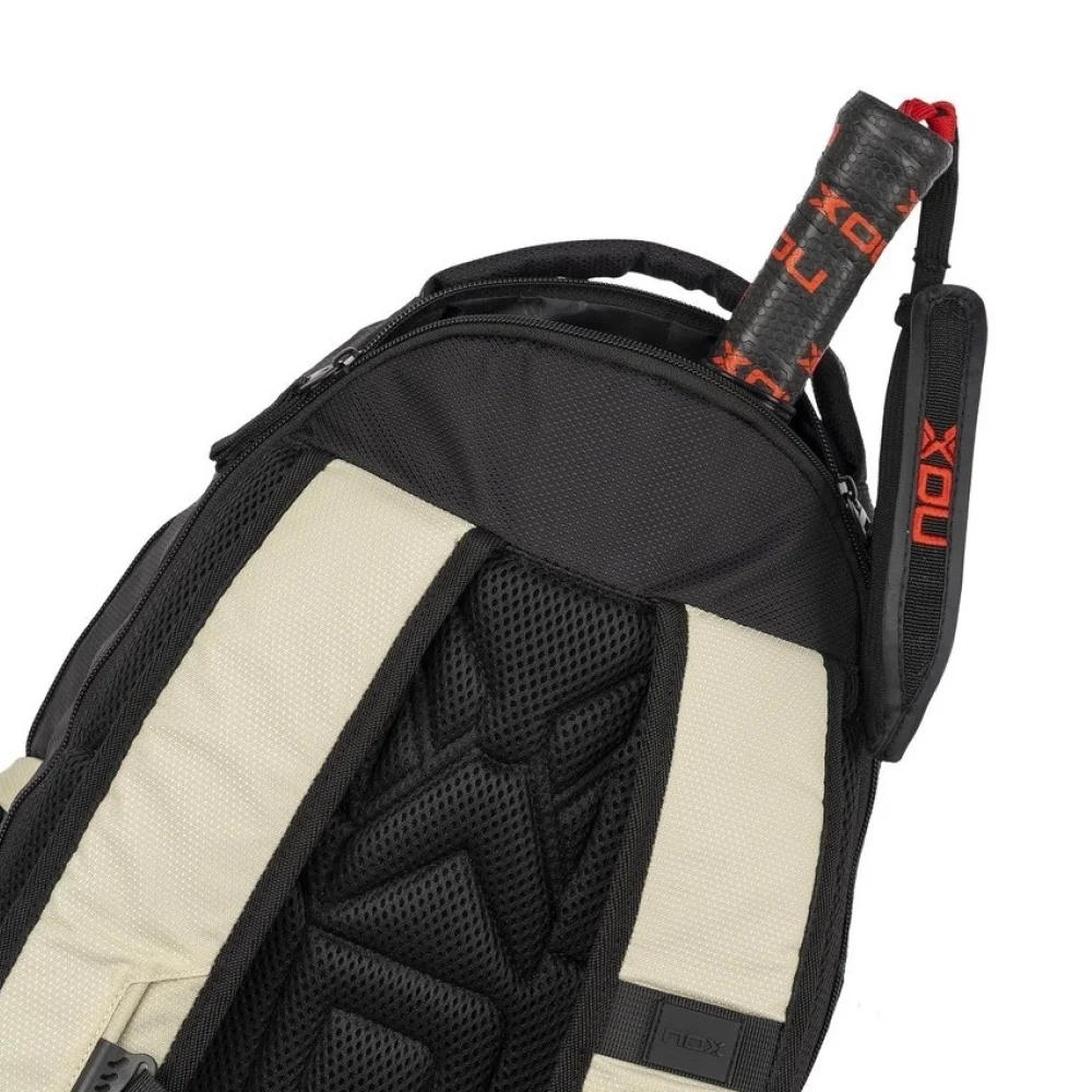Nox Street Negro Light Claro – mochila de pádel urbana con compartimento ventilado para zapatillas - imagen 5