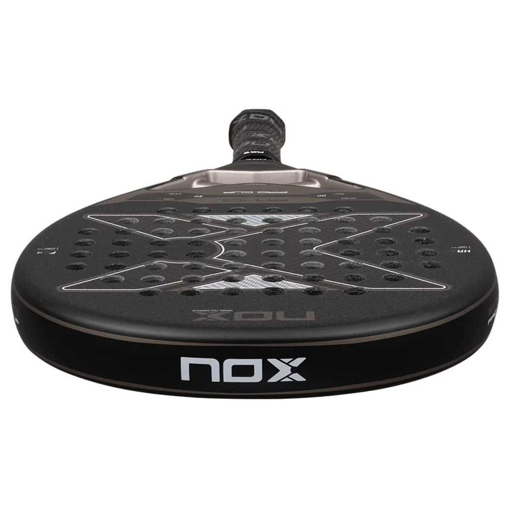 Nox AT10 Pro Cup HARD 2026 — raqueta potente y firme para juego agresivo - imagen 4